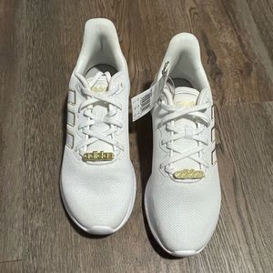 NWT adidas sneaker white and gold